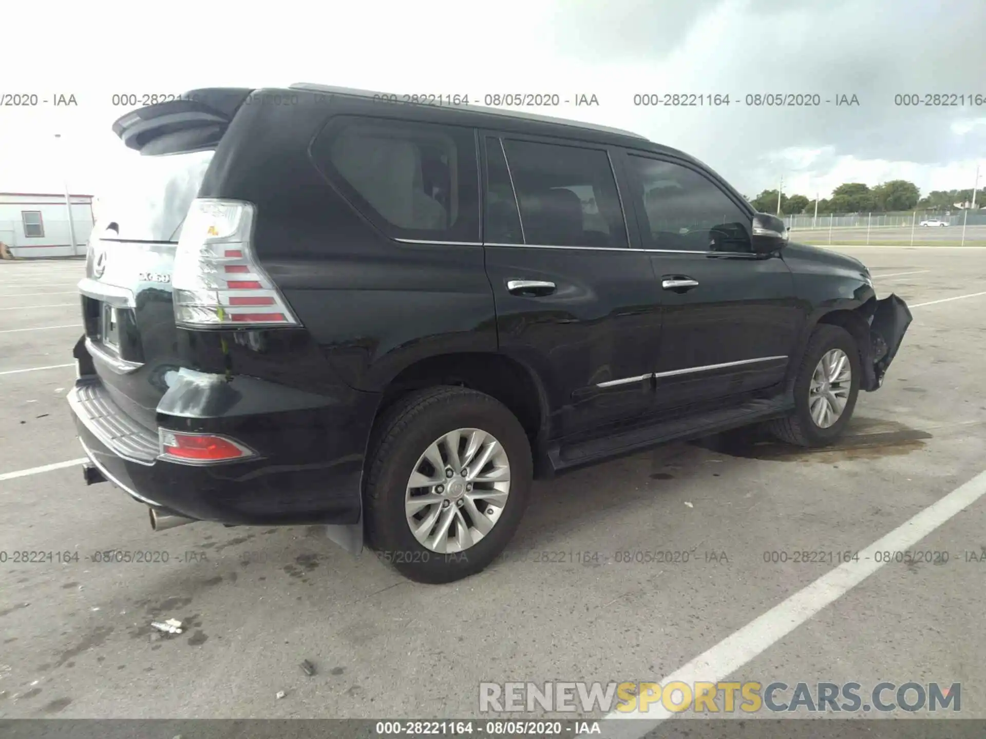 4 Photograph of a damaged car JTJBM7FX0K5222812 LEXUS GX 2019