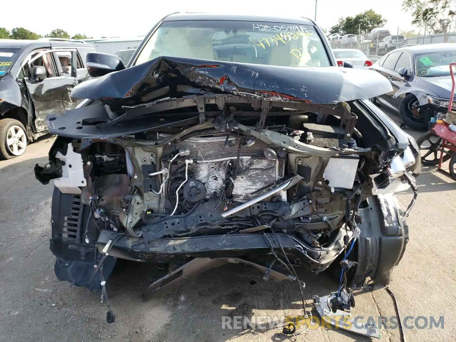 7 Фотография поврежденного автомобиля JTJBM7FX0K5226066 LEXUS GX 2019