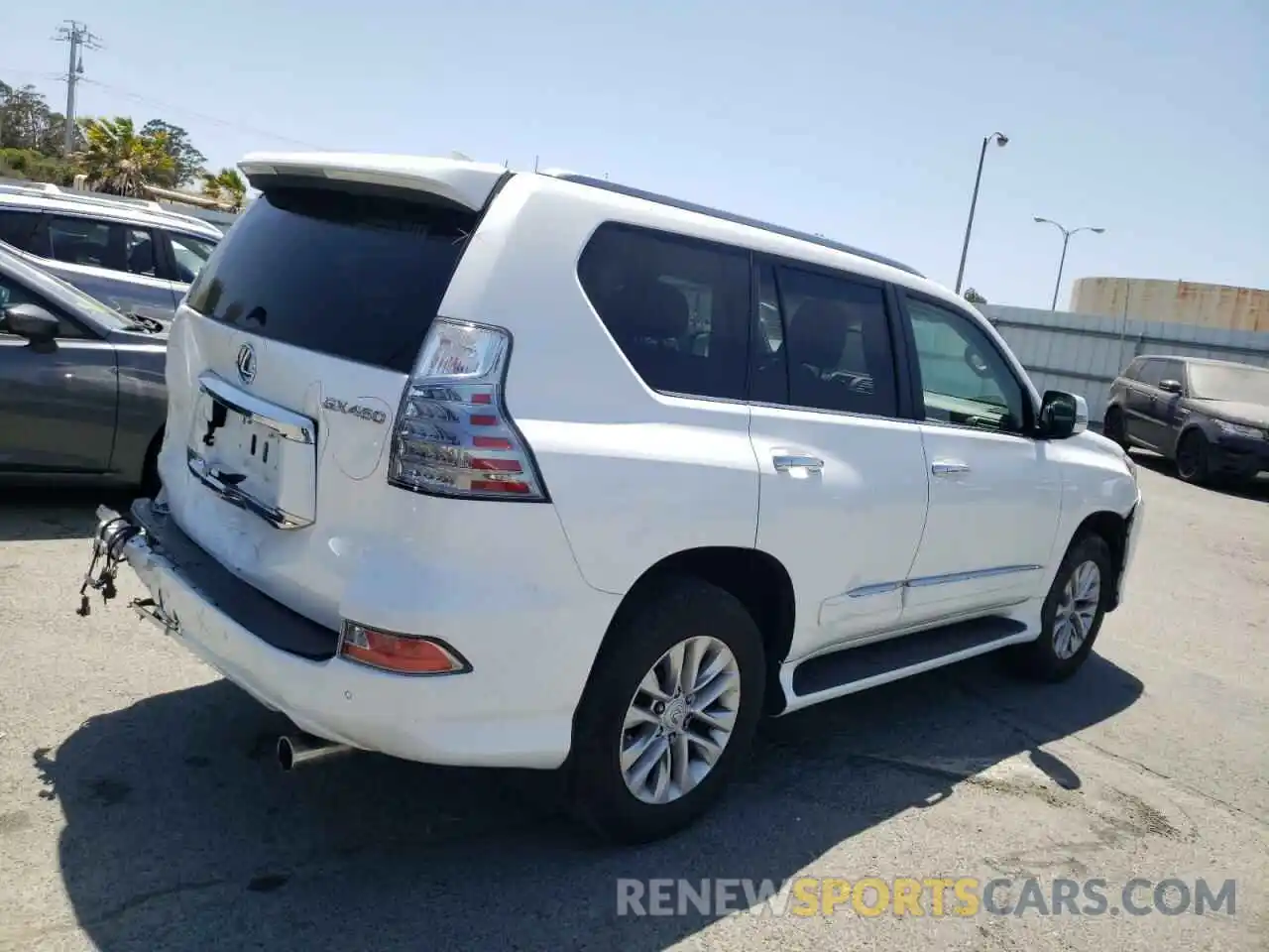 4 Photograph of a damaged car JTJBM7FX0K5228688 LEXUS GX 2019