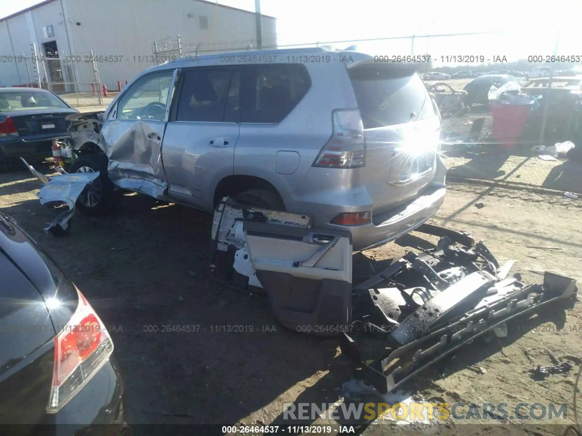 3 Фотография поврежденного автомобиля JTJBM7FX0K5228979 LEXUS GX 2019