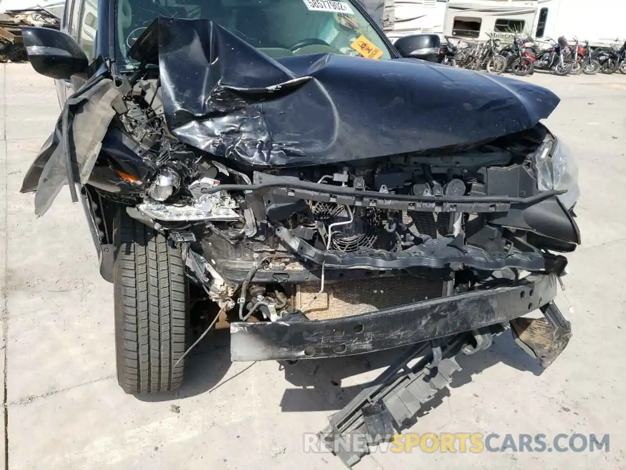 9 Photograph of a damaged car JTJBM7FX1K5214928 LEXUS GX 2019