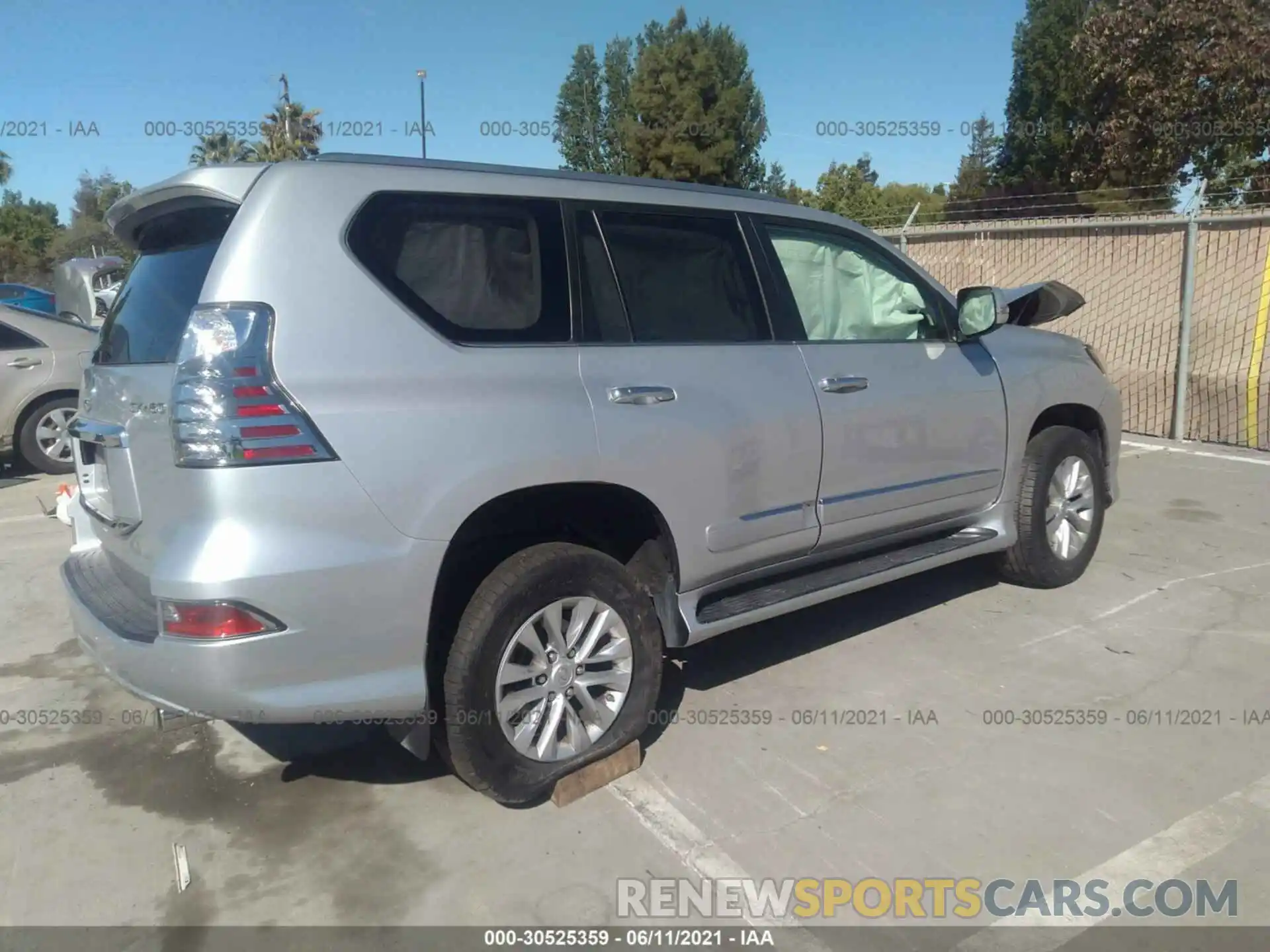 4 Фотография поврежденного автомобиля JTJBM7FX2K5213755 LEXUS GX 2019