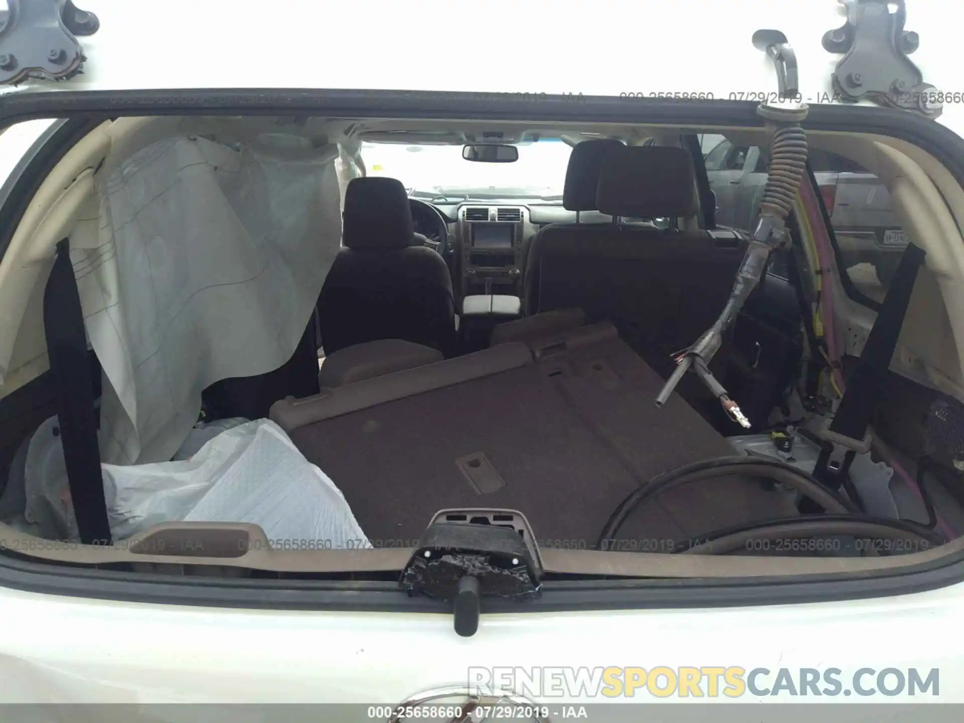 8 Photograph of a damaged car JTJBM7FX2K5214355 LEXUS GX 2019