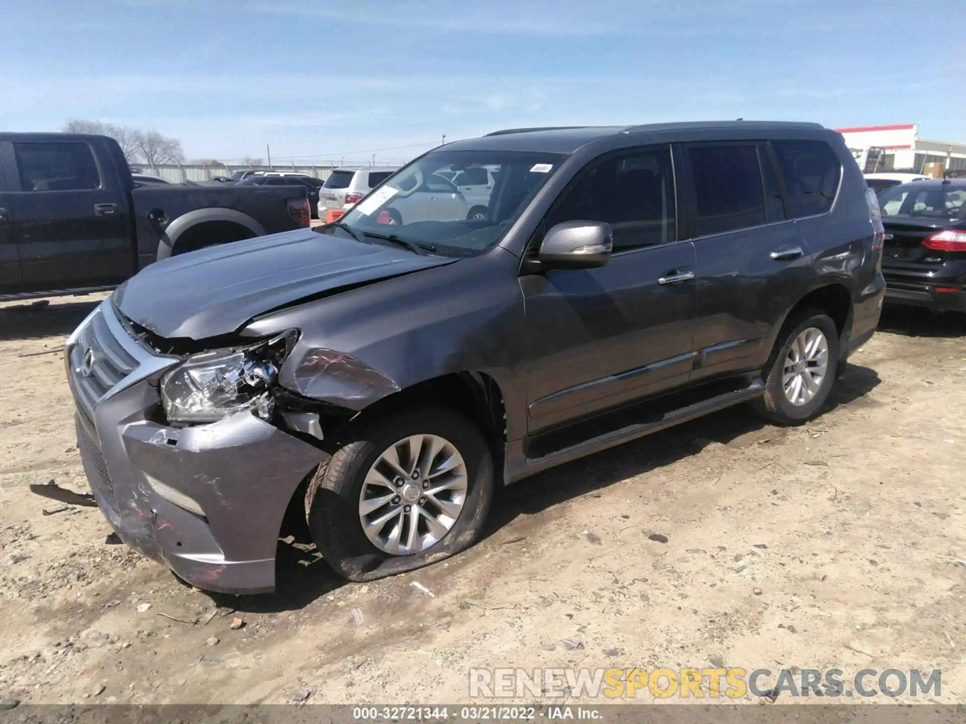 2 Фотография поврежденного автомобиля JTJBM7FX2K5216588 LEXUS GX 2019