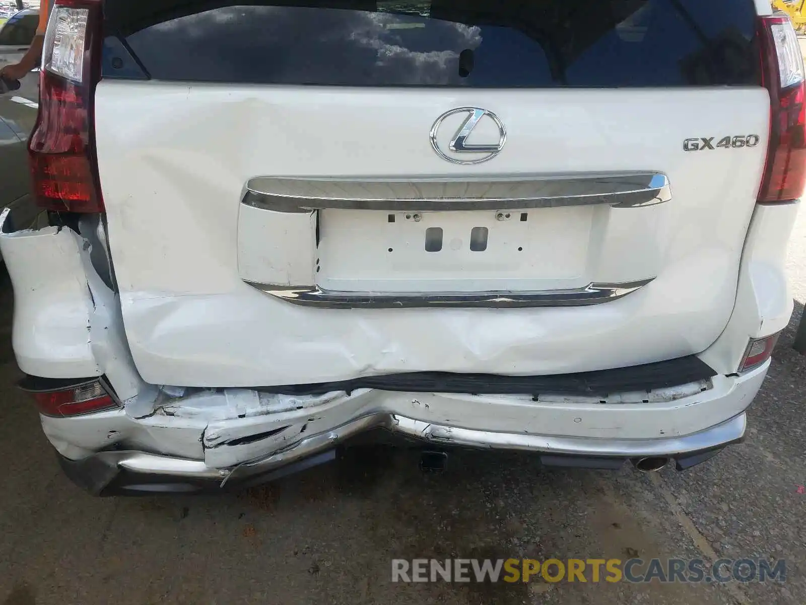 9 Photograph of a damaged car JTJBM7FX2K5216591 LEXUS GX 2019