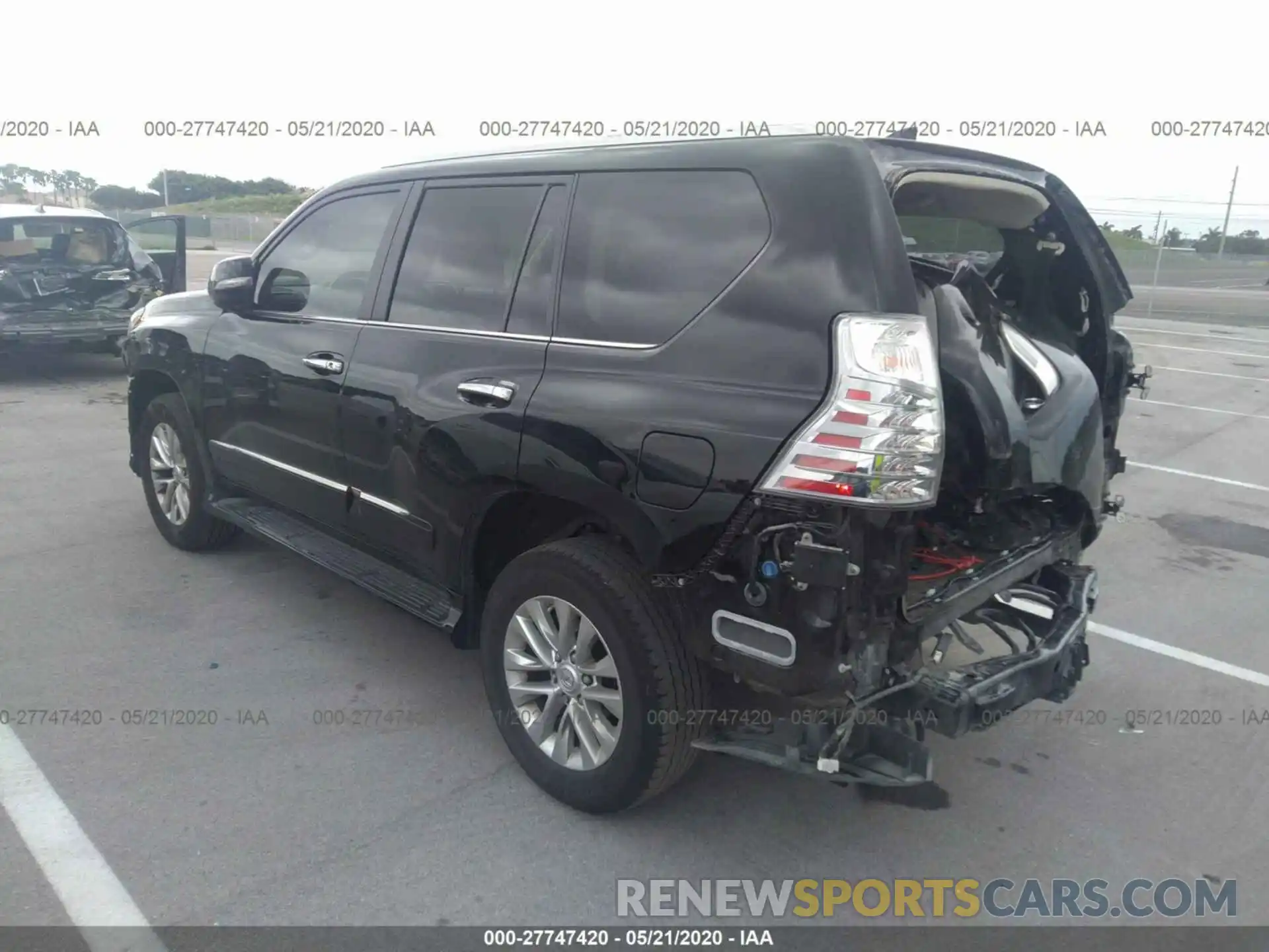 3 Photograph of a damaged car JTJBM7FX2K5222617 LEXUS GX 2019