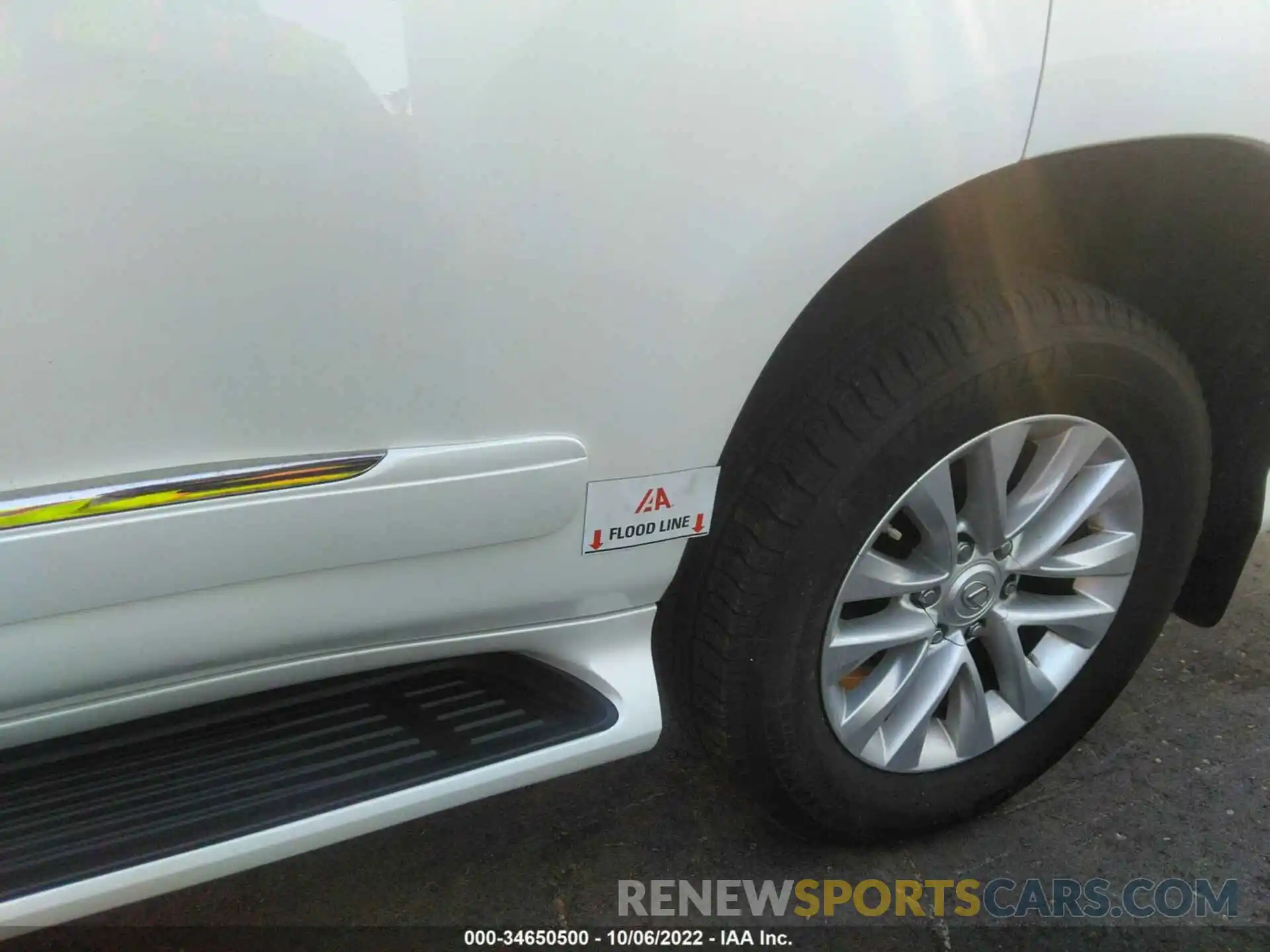 6 Photograph of a damaged car JTJBM7FX3K5228412 LEXUS GX 2019