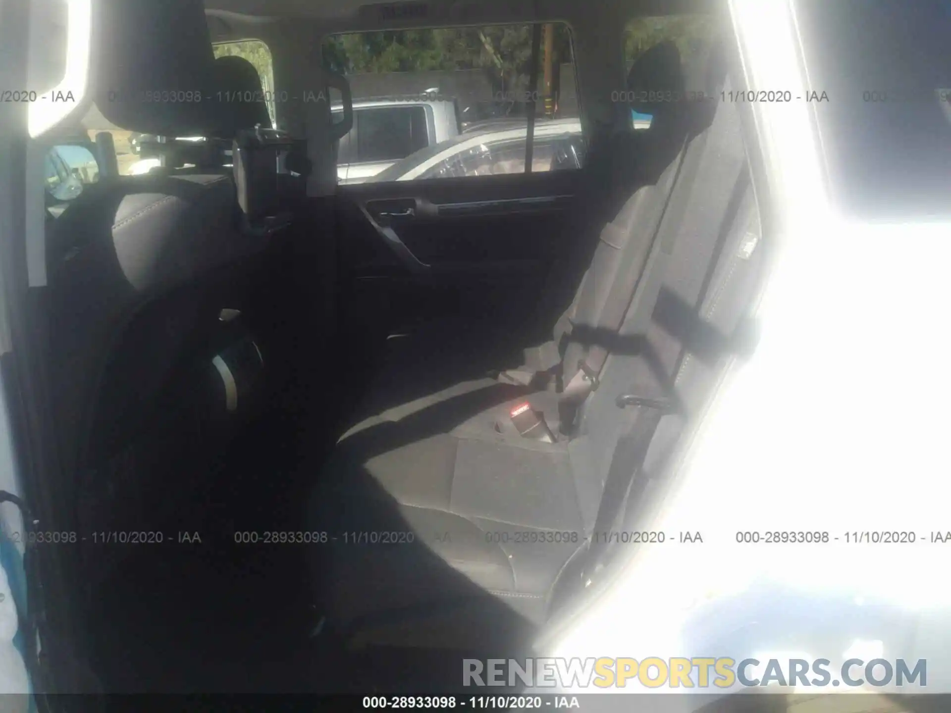 8 Photograph of a damaged car JTJBM7FX4K5225163 LEXUS GX 2019