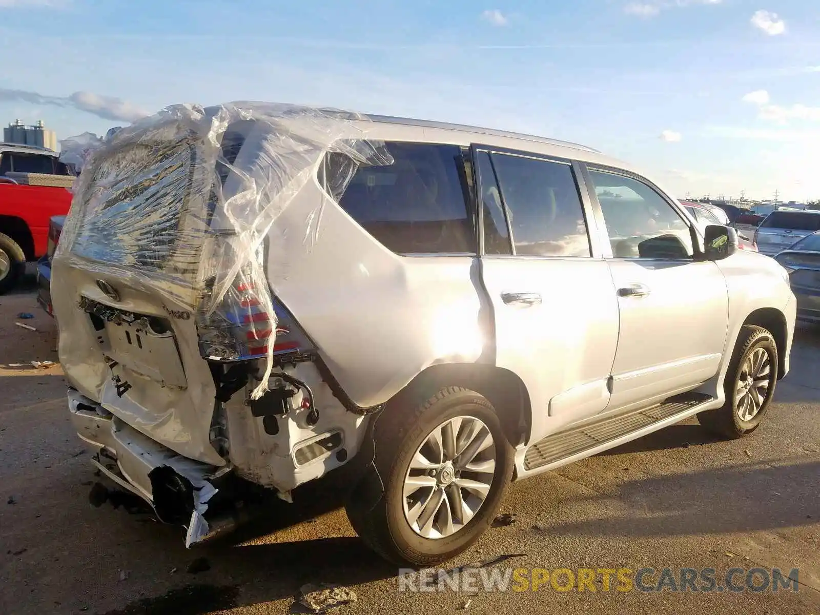 4 Photograph of a damaged car JTJBM7FX4K5227334 LEXUS GX 2019