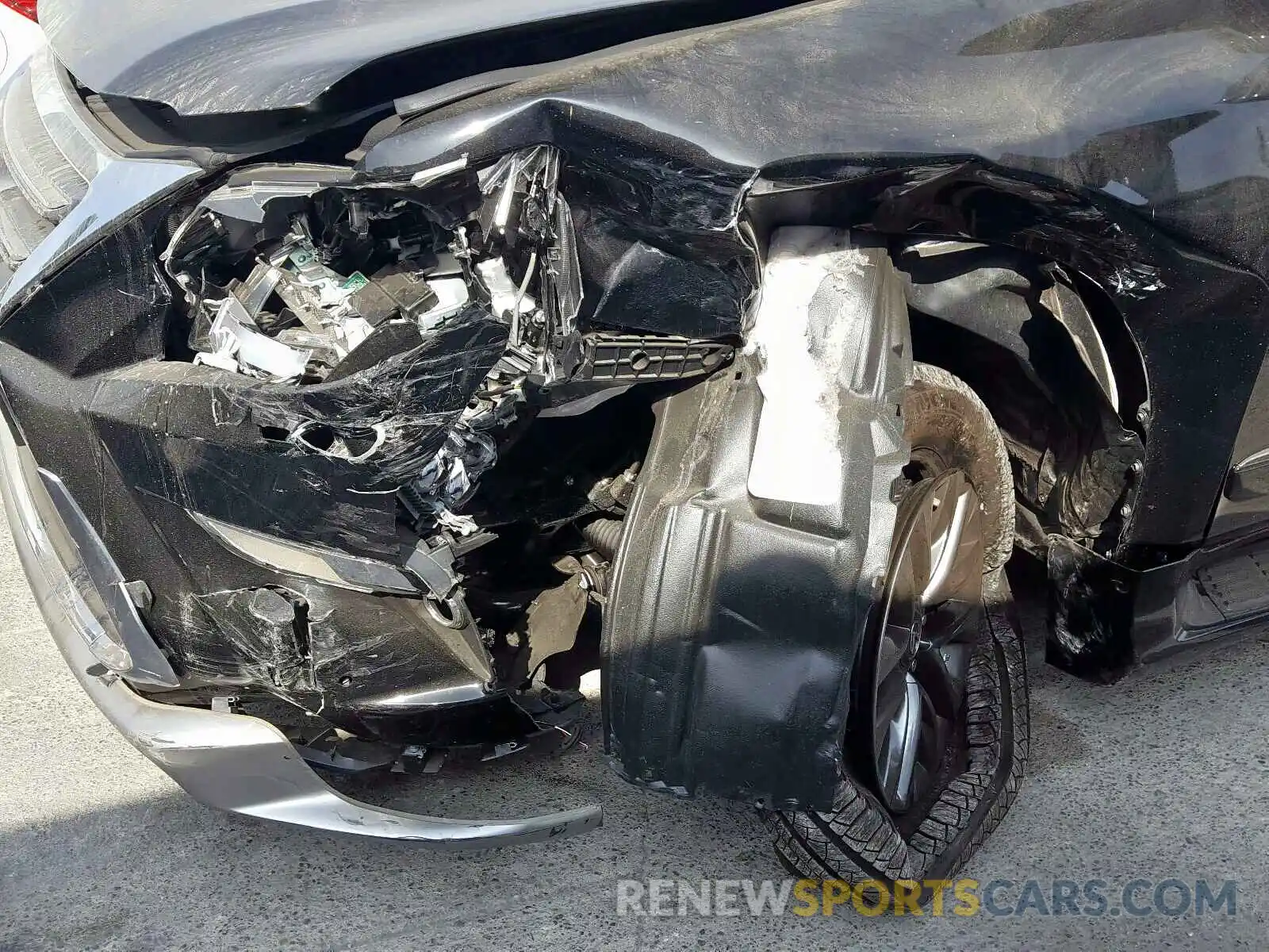 9 Photograph of a damaged car JTJBM7FX4K5233862 LEXUS GX 2019