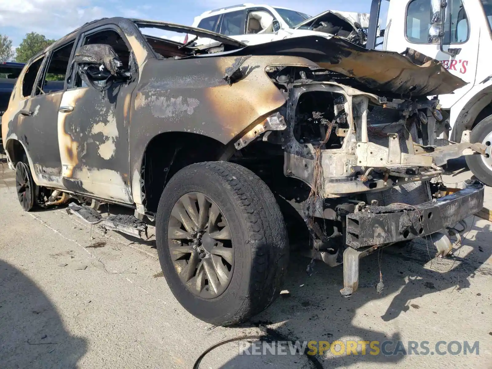 1 Photograph of a damaged car JTJBM7FX4K5234204 LEXUS GX 2019