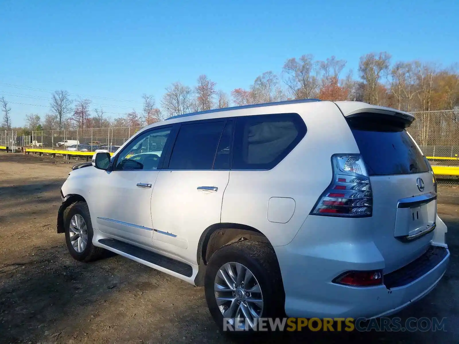 3 Photograph of a damaged car JTJBM7FX4K5236289 LEXUS GX 2019