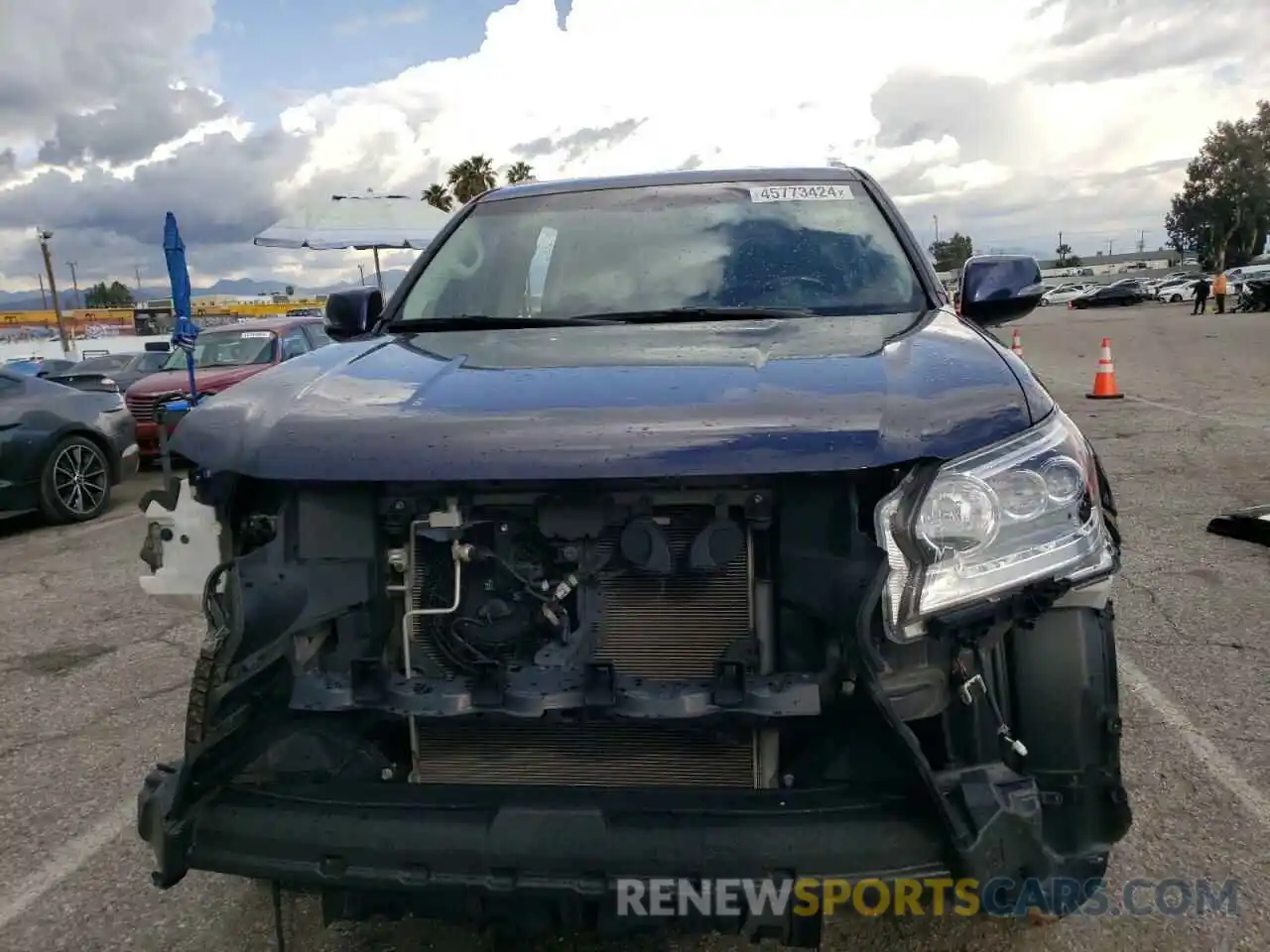 5 Photograph of a damaged car JTJBM7FX5K5224832 LEXUS GX 2019