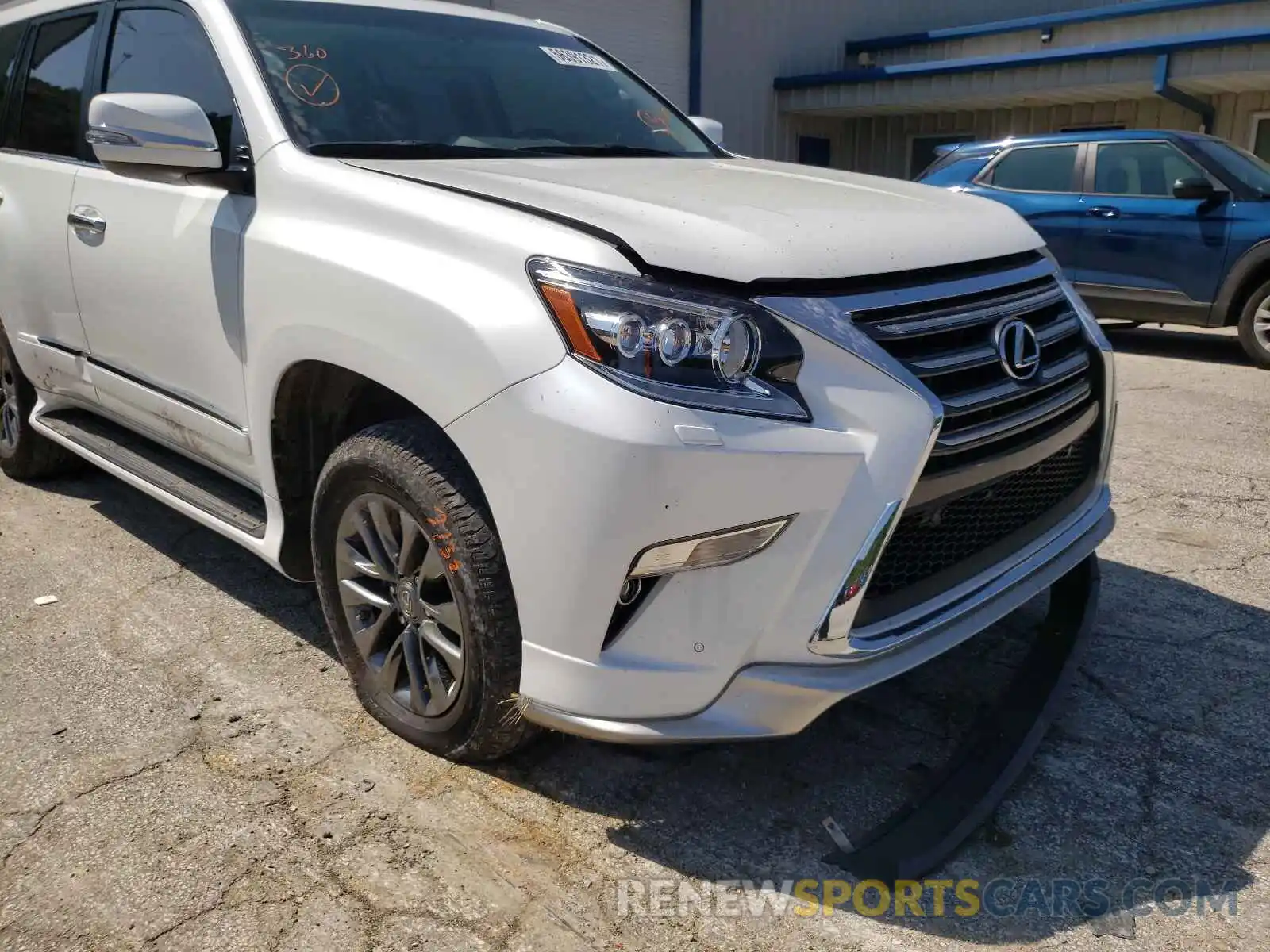 9 Фотография поврежденного автомобиля JTJBM7FX5K5237192 LEXUS GX 2019