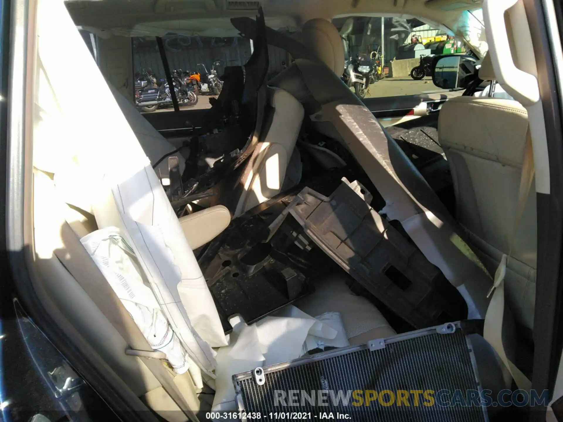 8 Photograph of a damaged car JTJBM7FX6K5222328 LEXUS GX 2019