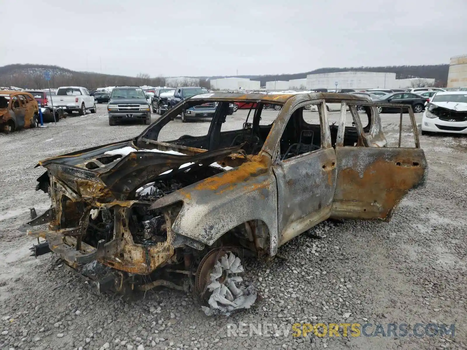 2 Фотография поврежденного автомобиля JTJBM7FX6K5239940 LEXUS GX 2019