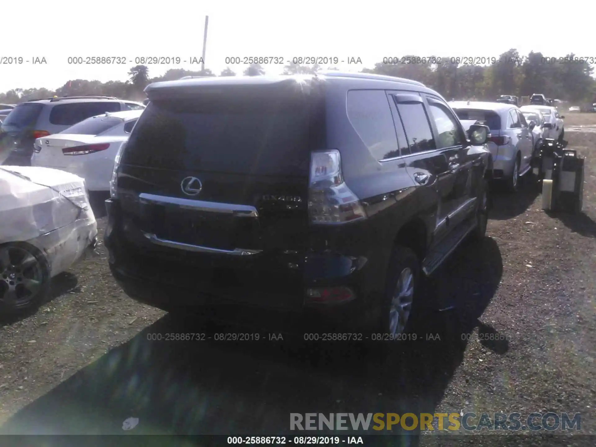 4 Photograph of a damaged car JTJBM7FX7K5219759 LEXUS GX 2019