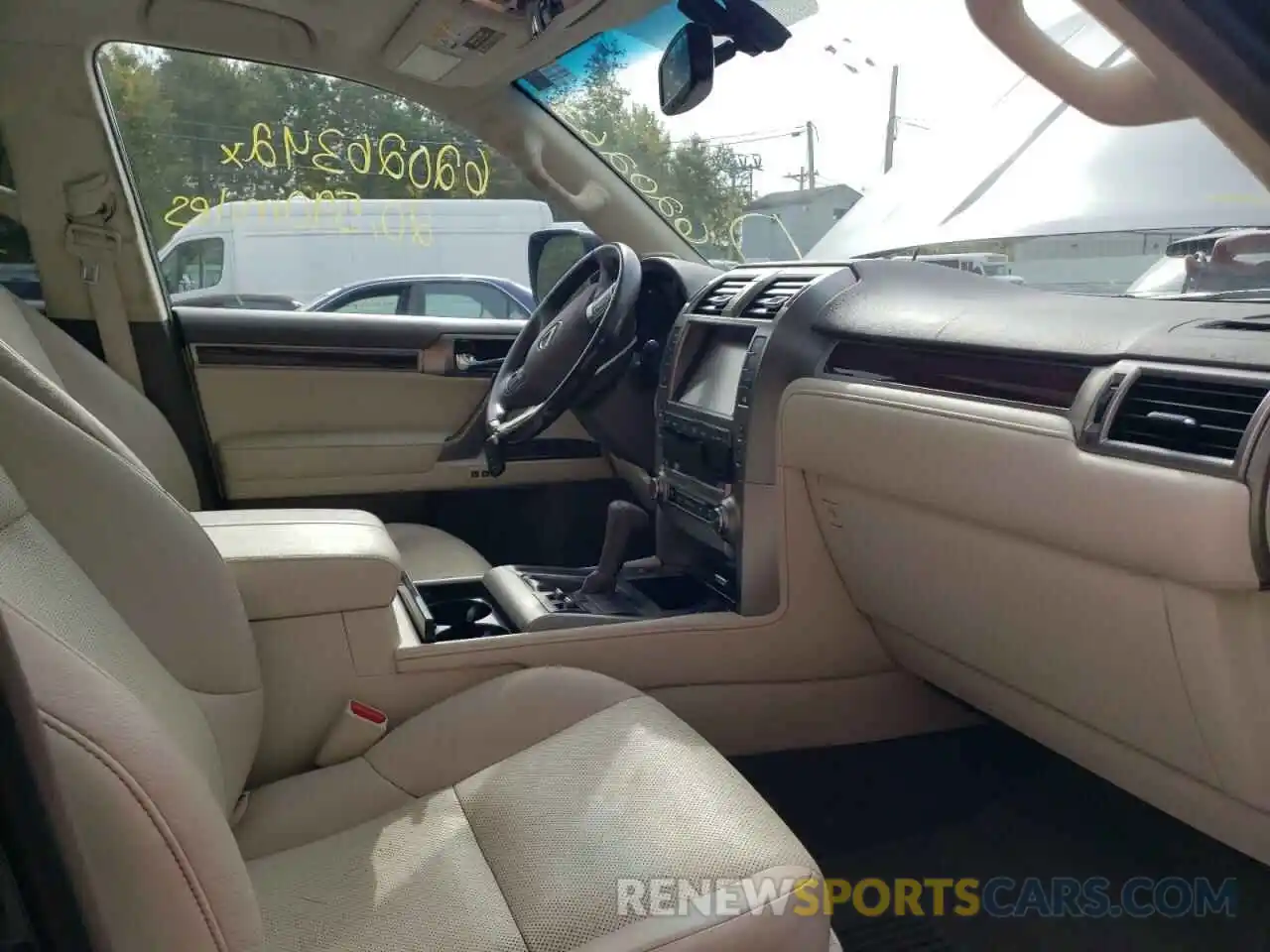 5 Photograph of a damaged car JTJBM7FX8K5210553 LEXUS GX 2019