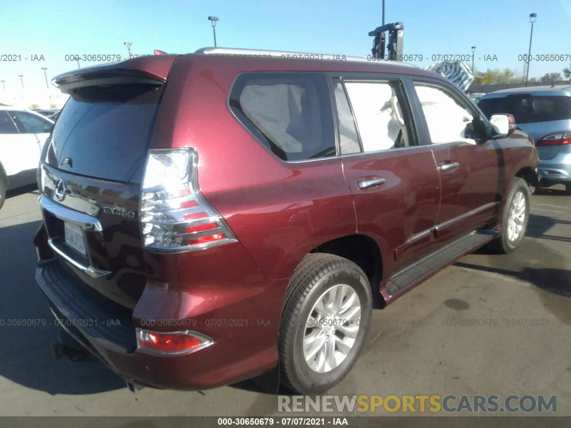 4 Photograph of a damaged car JTJBM7FX8K5211377 LEXUS GX 2019