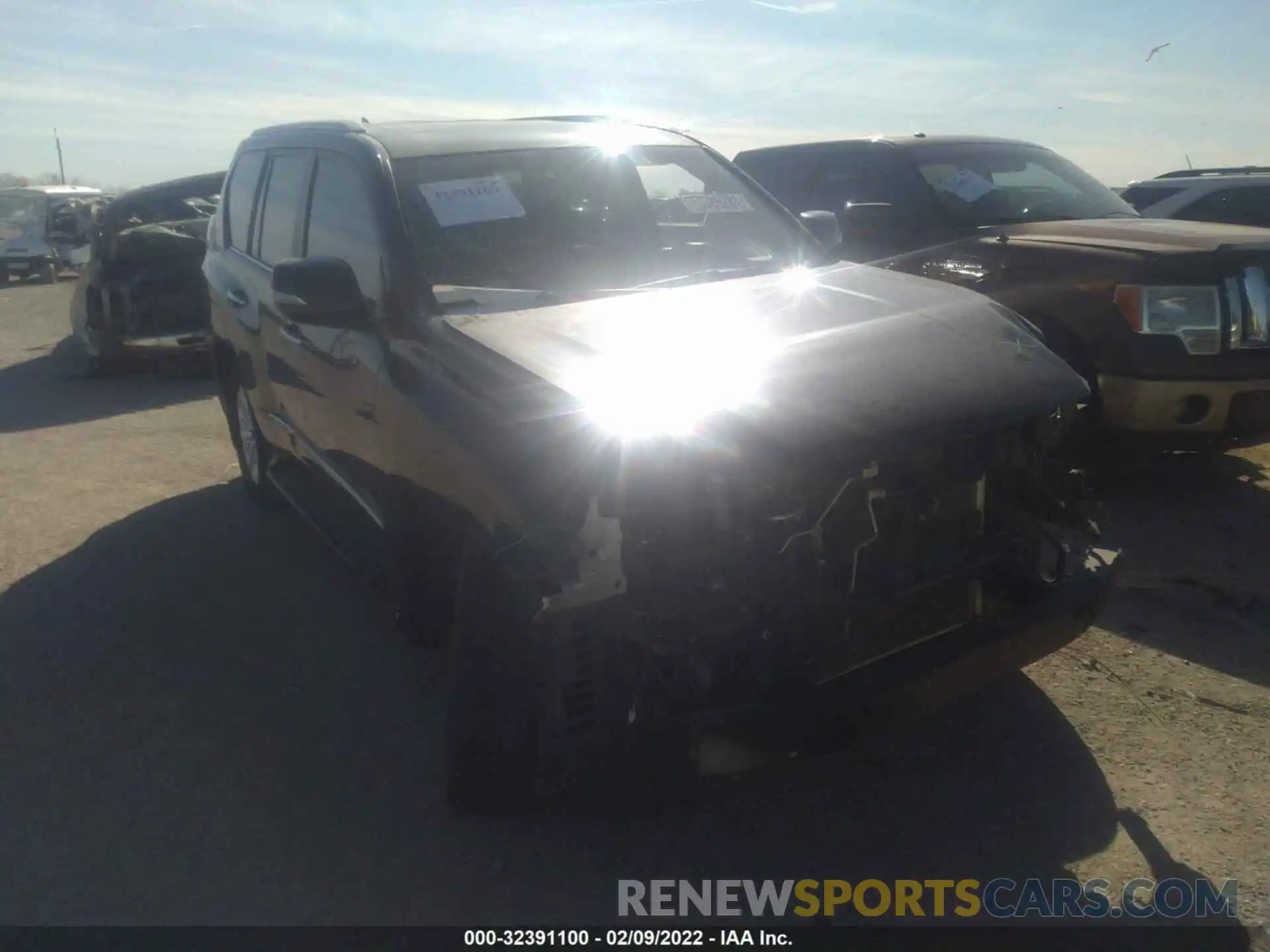 1 Photograph of a damaged car JTJBM7FX8K5215851 LEXUS GX 2019