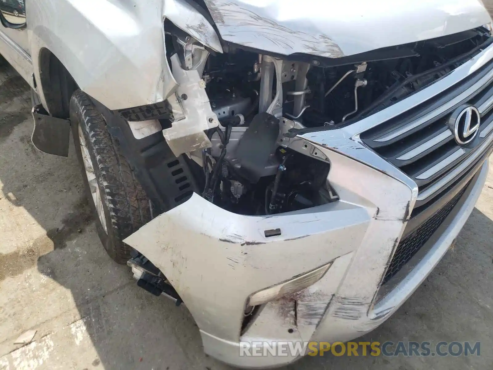 9 Photograph of a damaged car JTJBM7FX8K5219625 LEXUS GX 2019