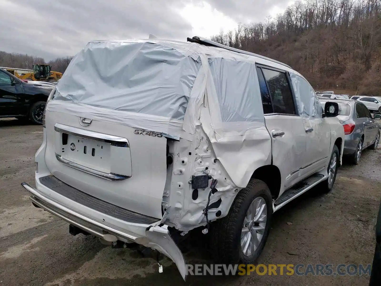 4 Photograph of a damaged car JTJBM7FX8K5226414 LEXUS GX 2019