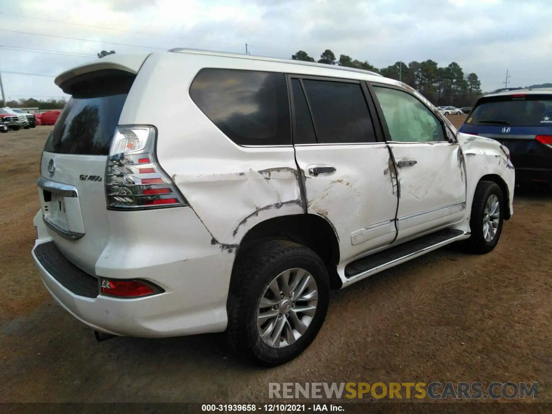 4 Photograph of a damaged car JTJBM7FX8K5232214 LEXUS GX 2019