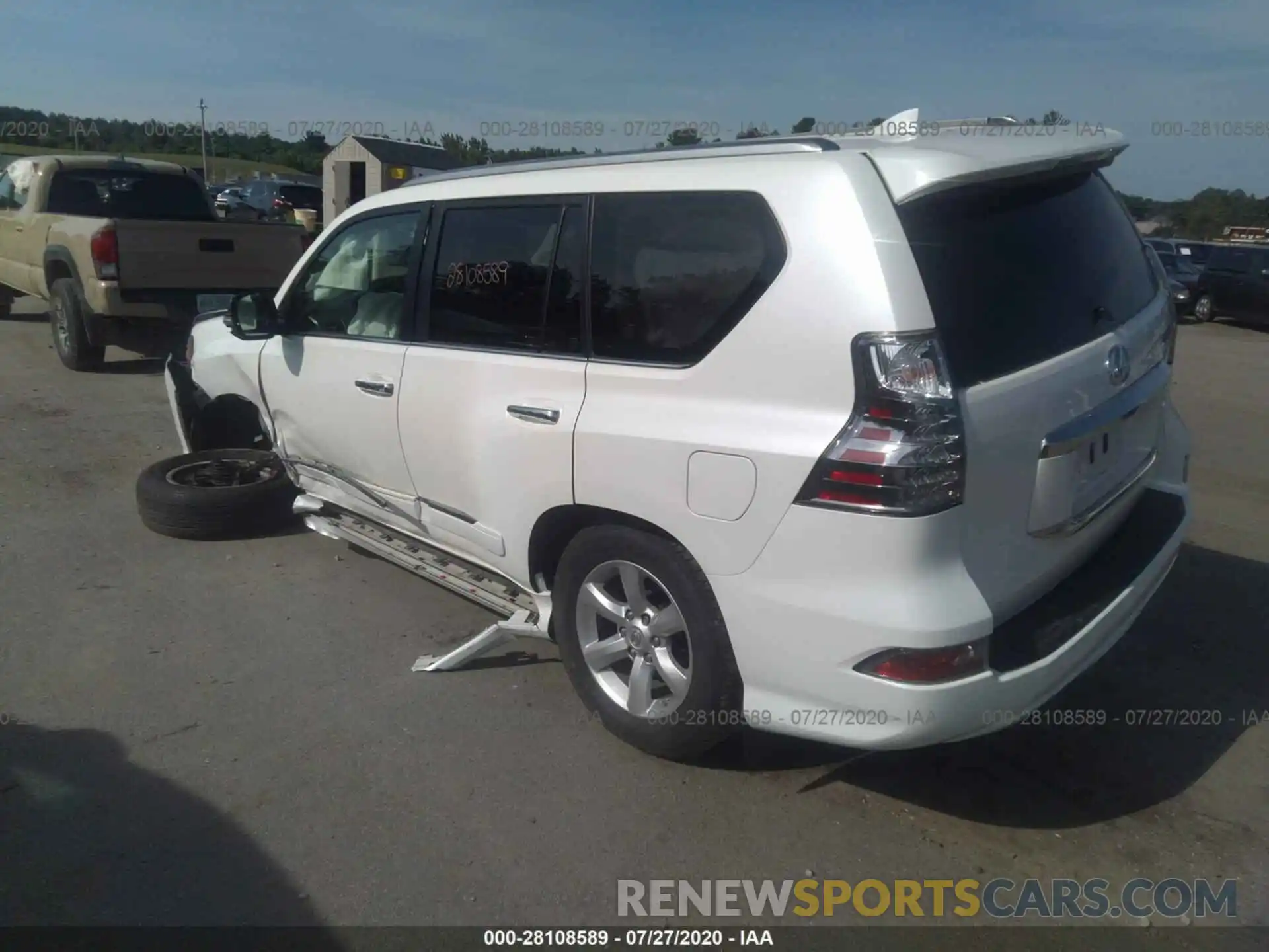 3 Photograph of a damaged car JTJBM7FX9K5215602 LEXUS GX 2019