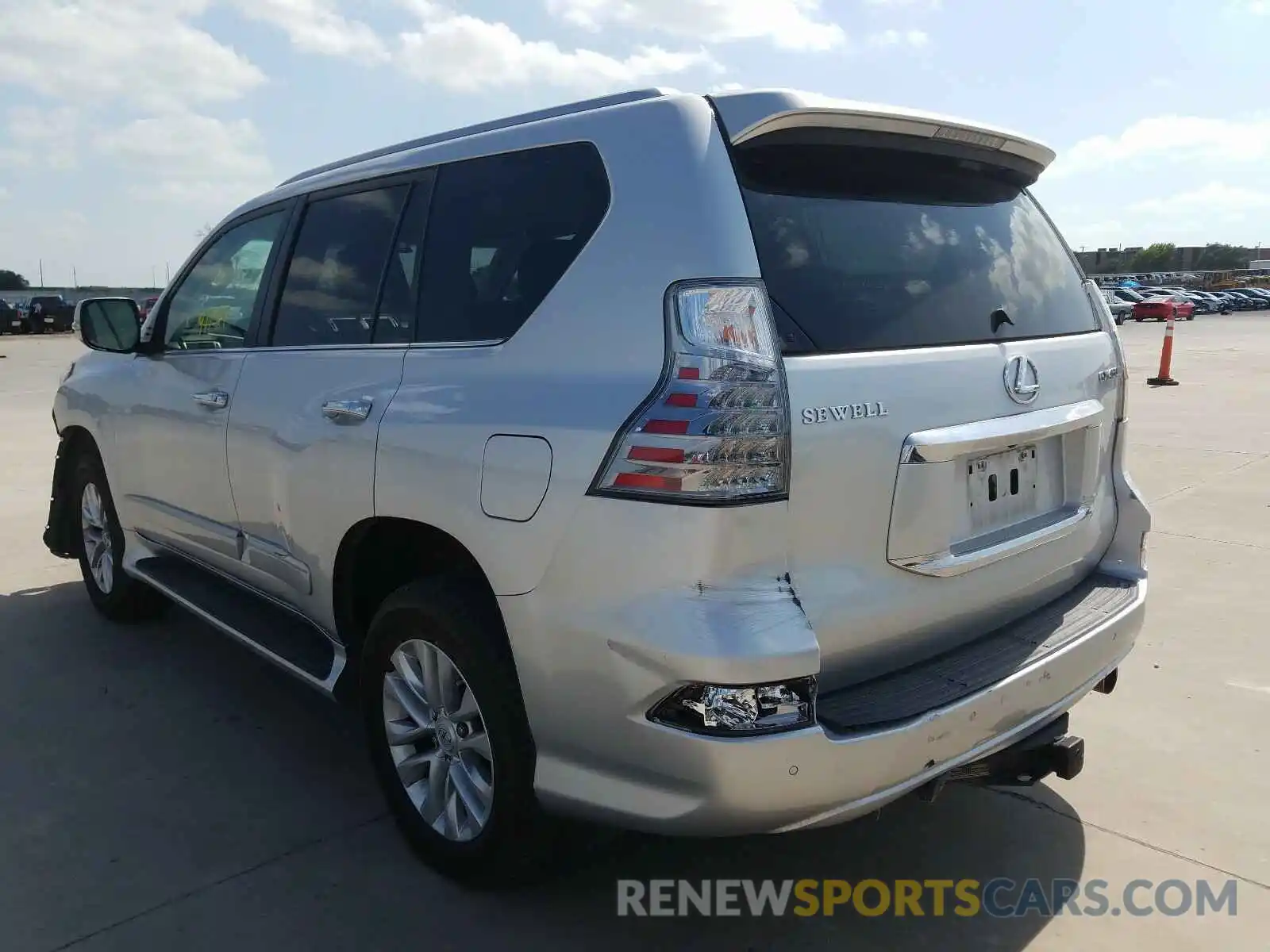 3 Фотография поврежденного автомобиля JTJBM7FX9K5216717 LEXUS GX 2019