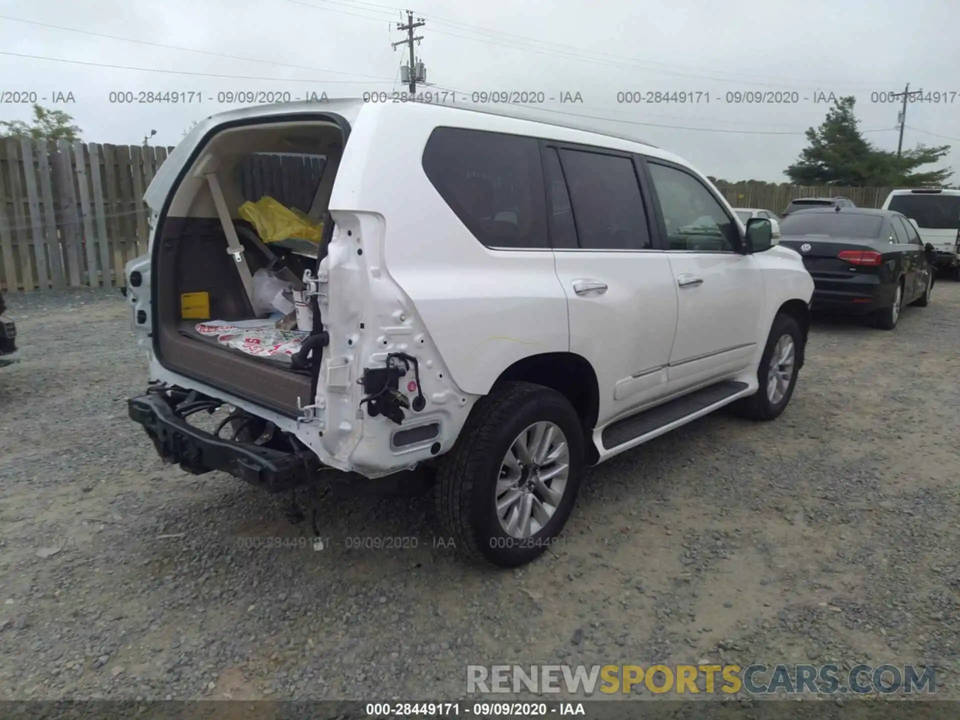 4 Фотография поврежденного автомобиля JTJBM7FX9K5217799 LEXUS GX 2019