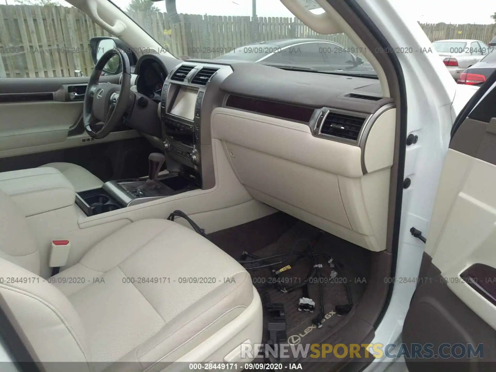 5 Photograph of a damaged car JTJBM7FX9K5217799 LEXUS GX 2019