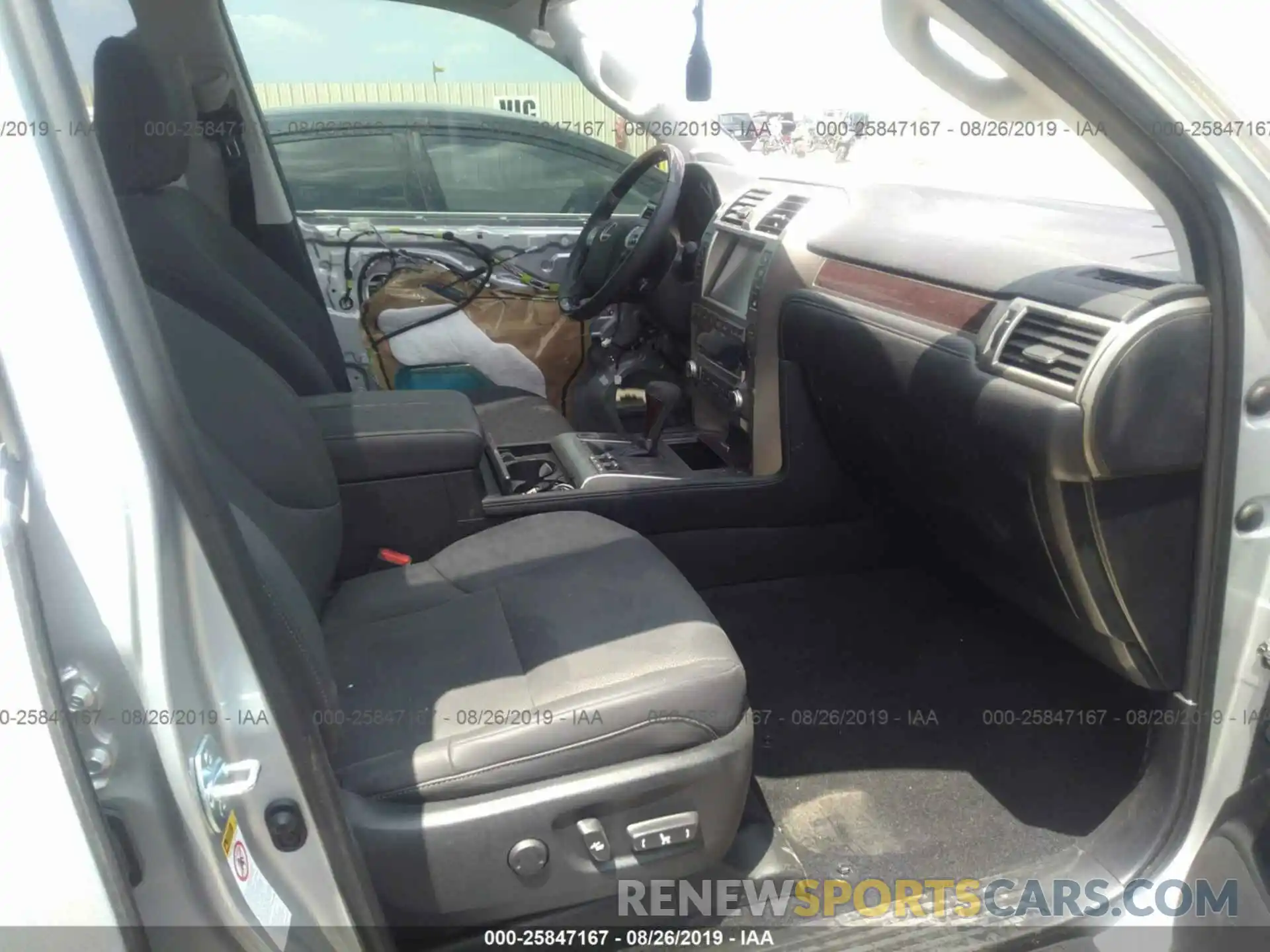 5 Photograph of a damaged car JTJBM7FX9K5221755 LEXUS GX 2019