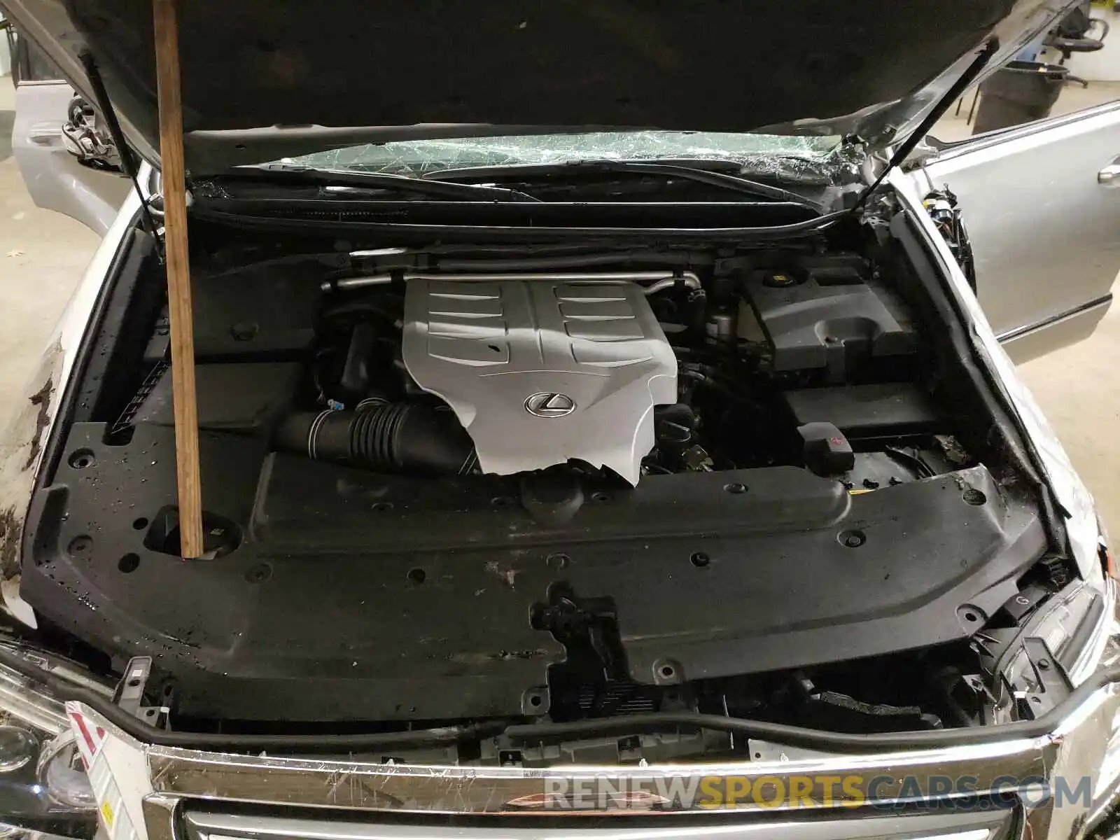7 Фотография поврежденного автомобиля JTJBM7FX9K5226227 LEXUS GX 2019