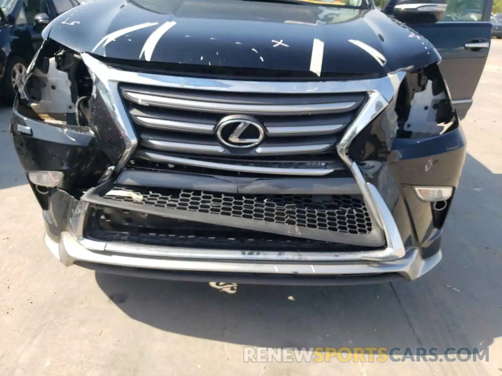 9 Photograph of a damaged car JTJBM7FX9K5234926 LEXUS GX 2019