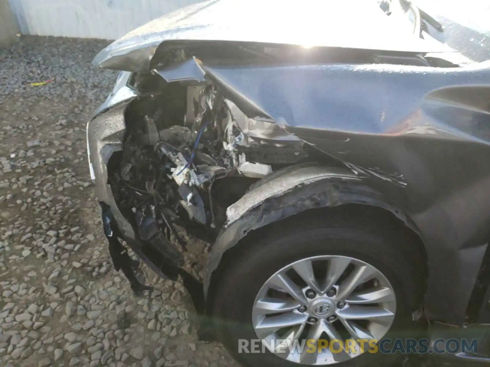 9 Photograph of a damaged car JTJBM7FXXK5225605 LEXUS GX 2019