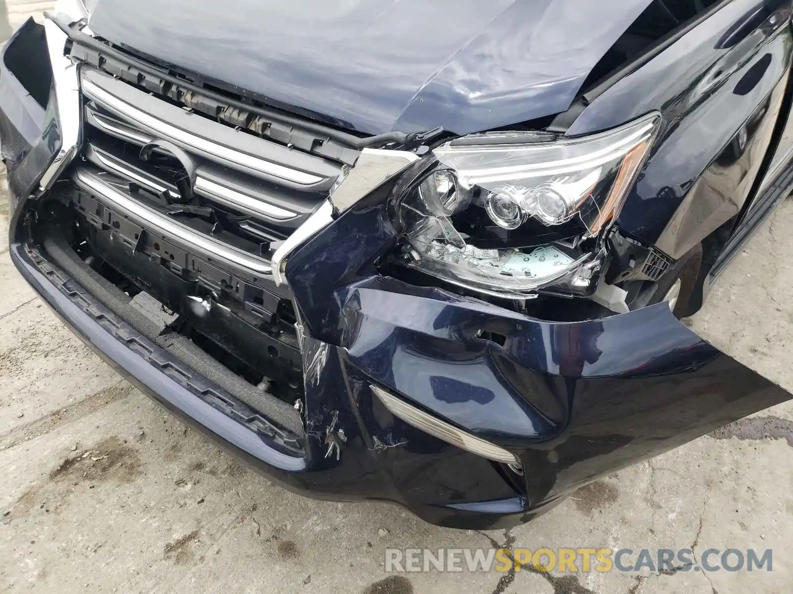 9 Photograph of a damaged car JTJBM7FXXK5227113 LEXUS GX 2019