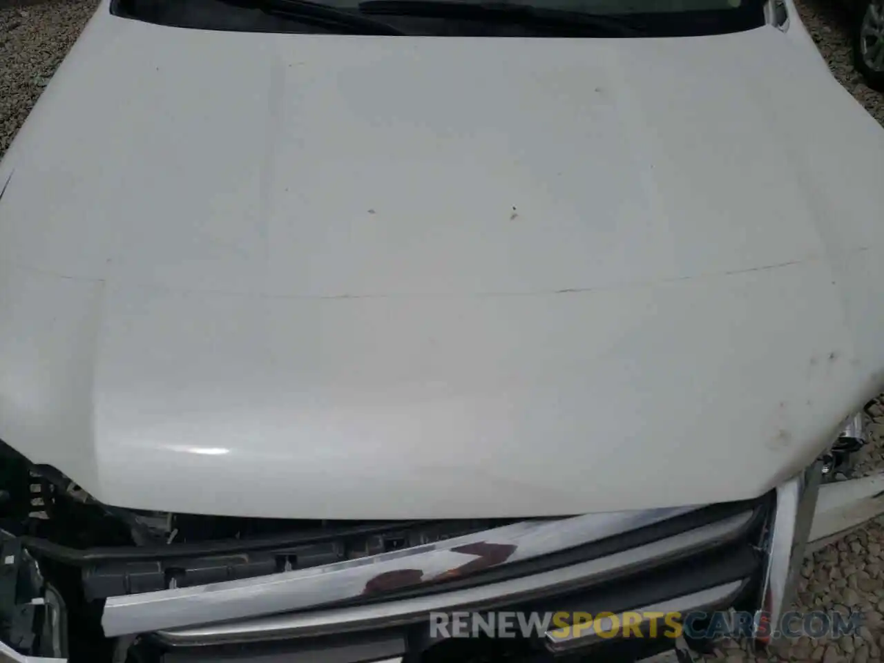 7 Photograph of a damaged car JTJBM7FXXK5240072 LEXUS GX 2019