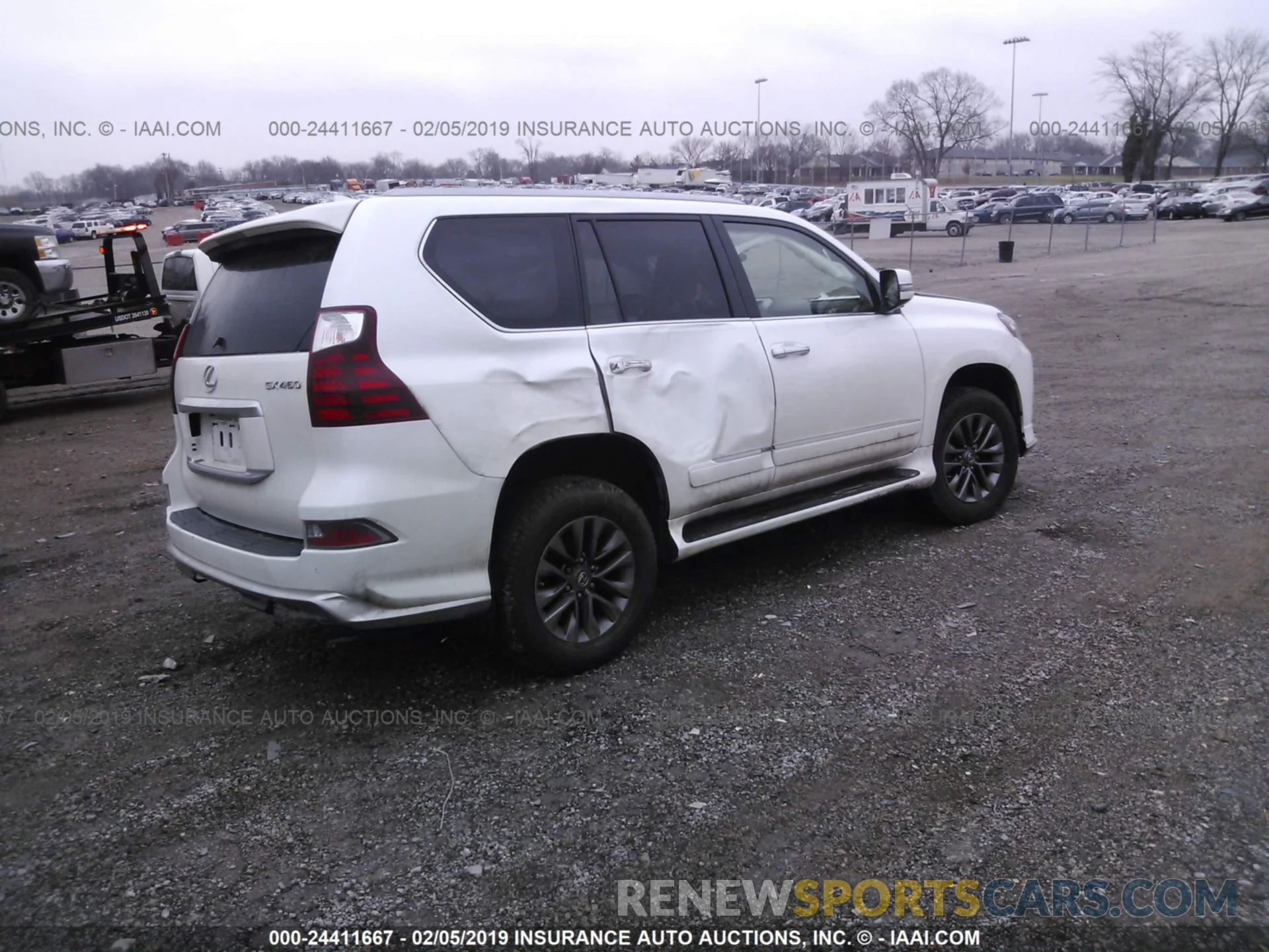 4 Photograph of a damaged car JTJJM7FX2K5211841 LEXUS GX 2019