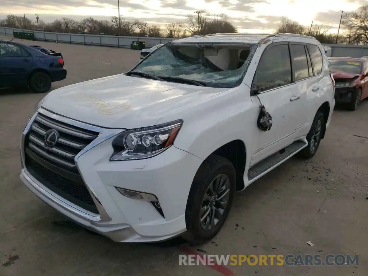 2 Фотография поврежденного автомобиля JTJJM7FX2K5221690 LEXUS GX 2019