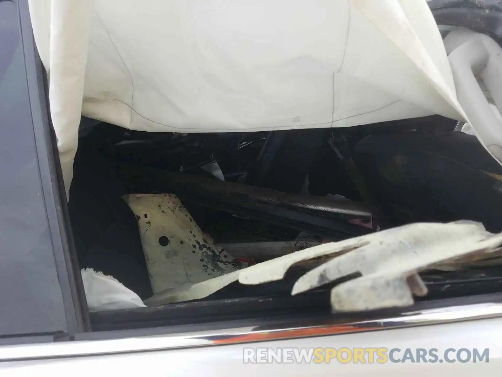 6 Photograph of a damaged car JTJJM7FX6K5218405 LEXUS GX 2019