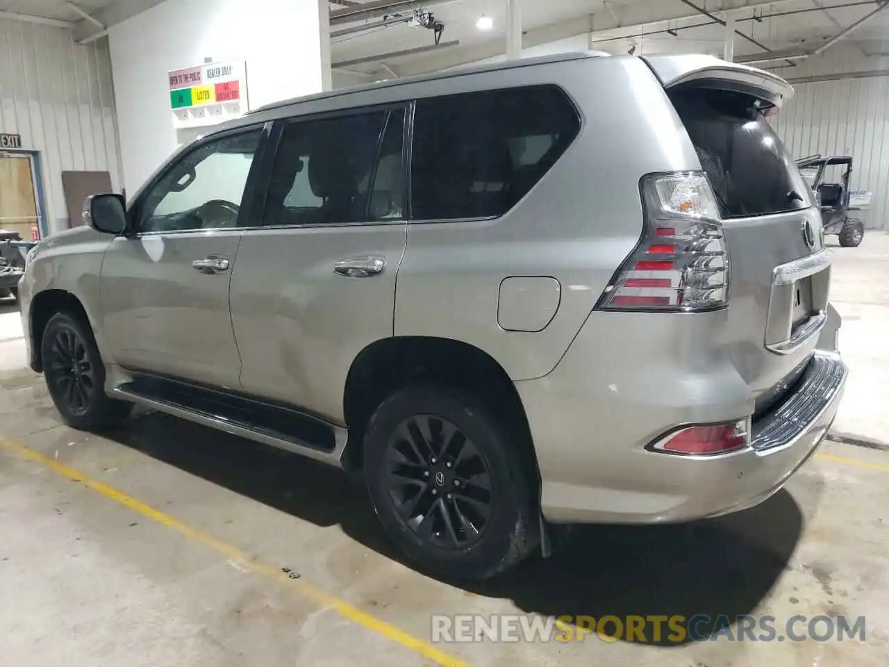 2 Фотография поврежденного автомобиля JTJAM7BX0L5247650 LEXUS GX 2020