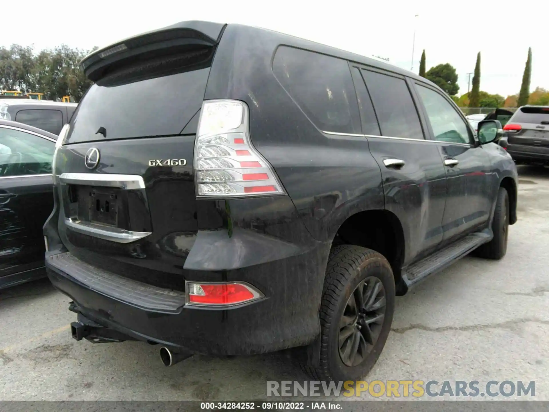 4 Photograph of a damaged car JTJAM7BX0L5254789 LEXUS GX 2020