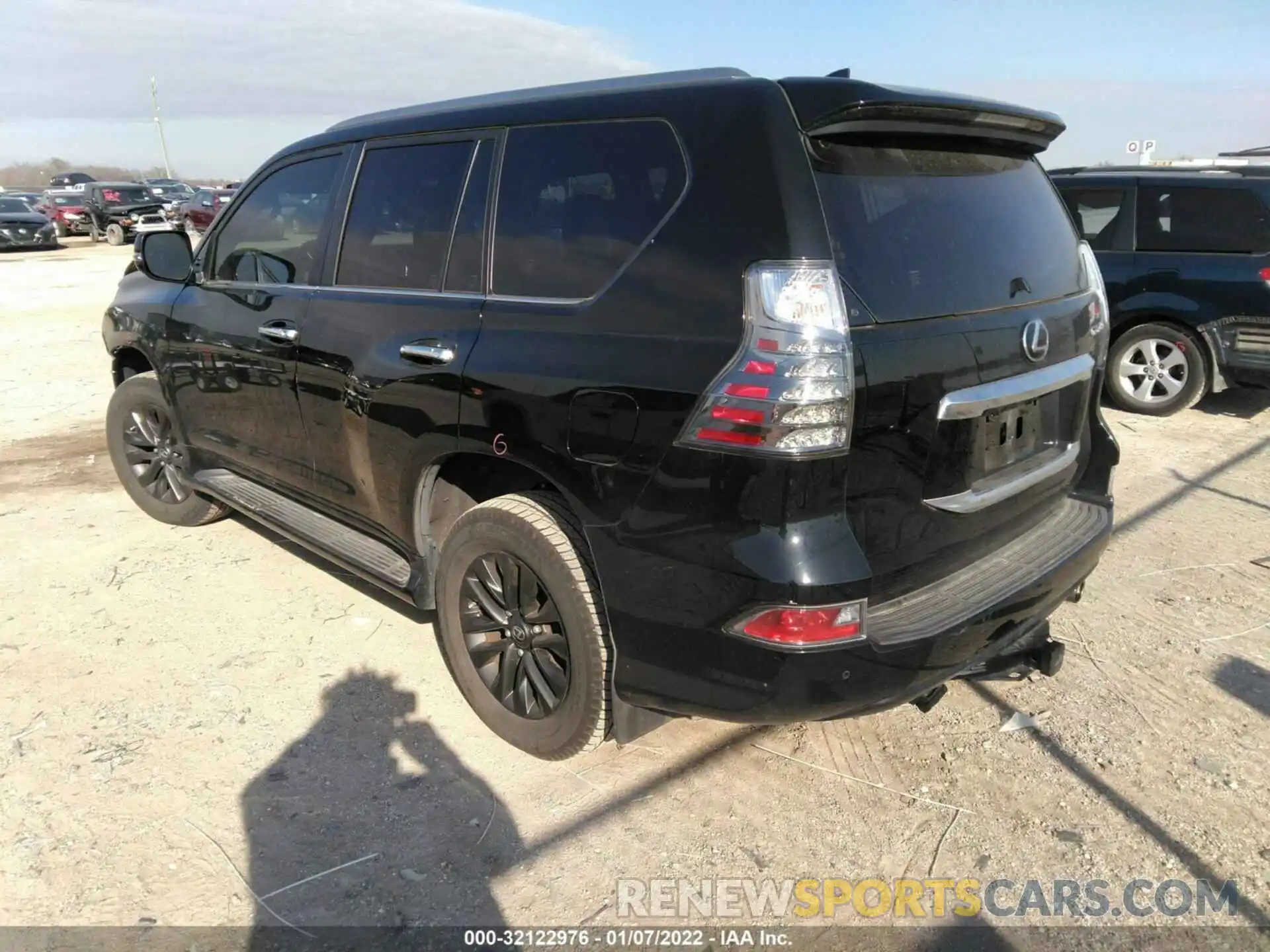 3 Фотография поврежденного автомобиля JTJAM7BX0L5266473 LEXUS GX 2020