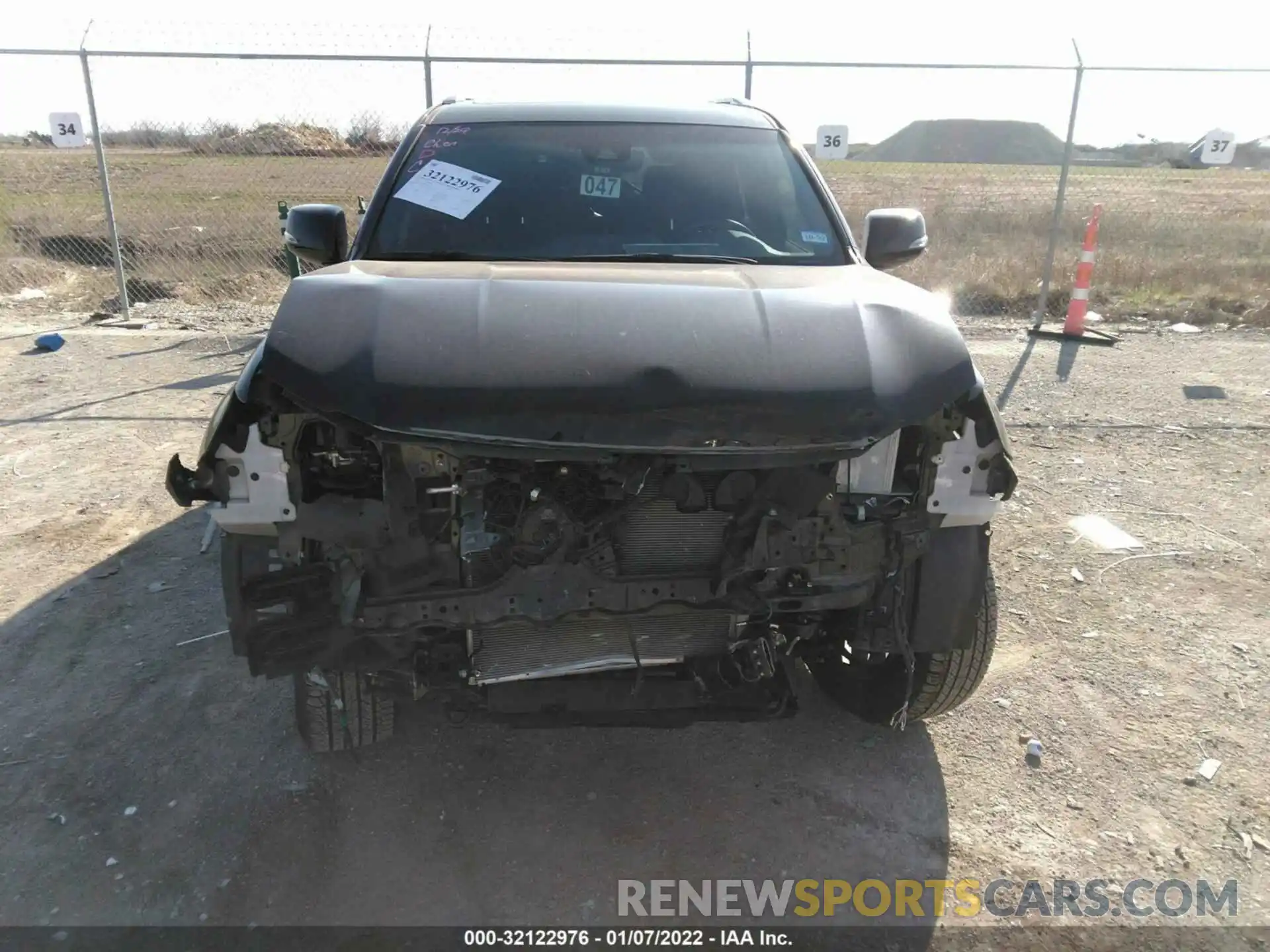 6 Photograph of a damaged car JTJAM7BX0L5266473 LEXUS GX 2020