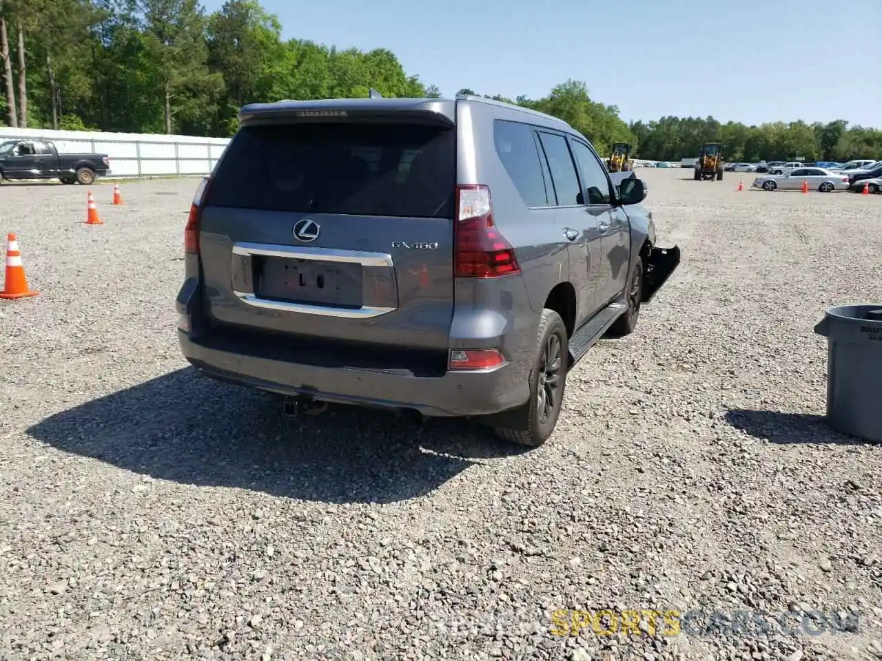 4 Photograph of a damaged car JTJAM7BX1L5243848 LEXUS GX 2020