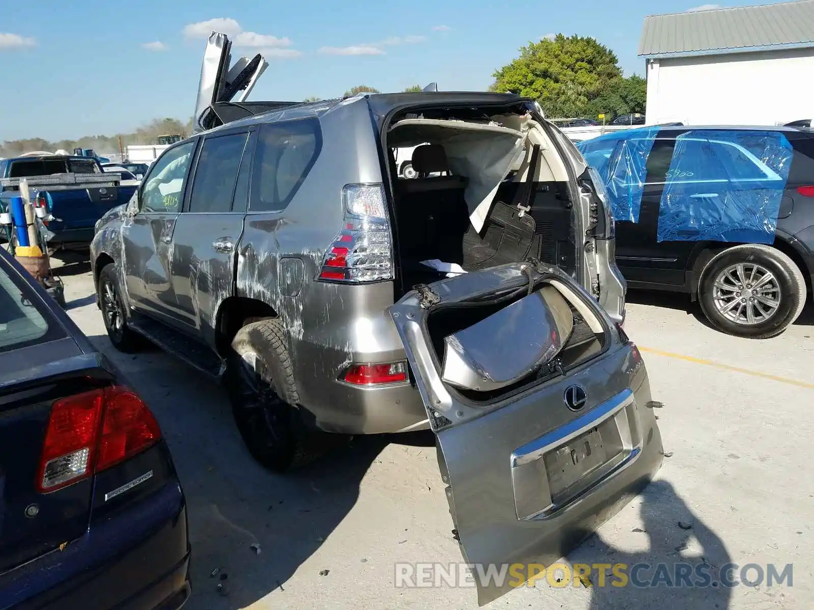 3 Photograph of a damaged car JTJAM7BX1L5244143 LEXUS GX 2020