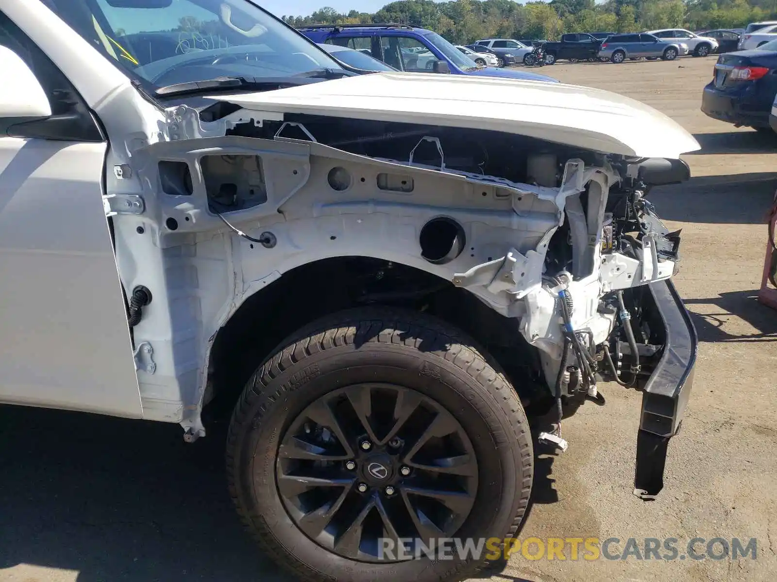 9 Photograph of a damaged car JTJAM7BX2L5251599 LEXUS GX 2020