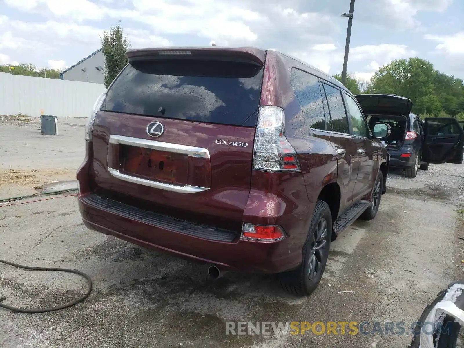 4 Photograph of a damaged car JTJAM7BX2L5260318 LEXUS GX 2020