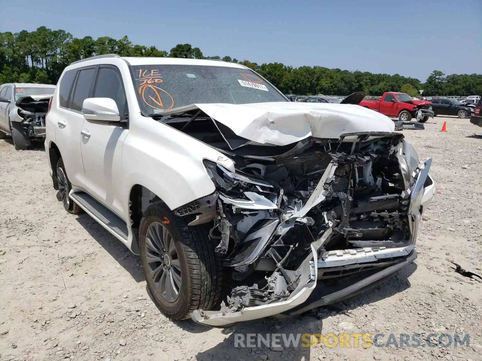 1 Photograph of a damaged car JTJAM7BX2L5265681 LEXUS GX 2020