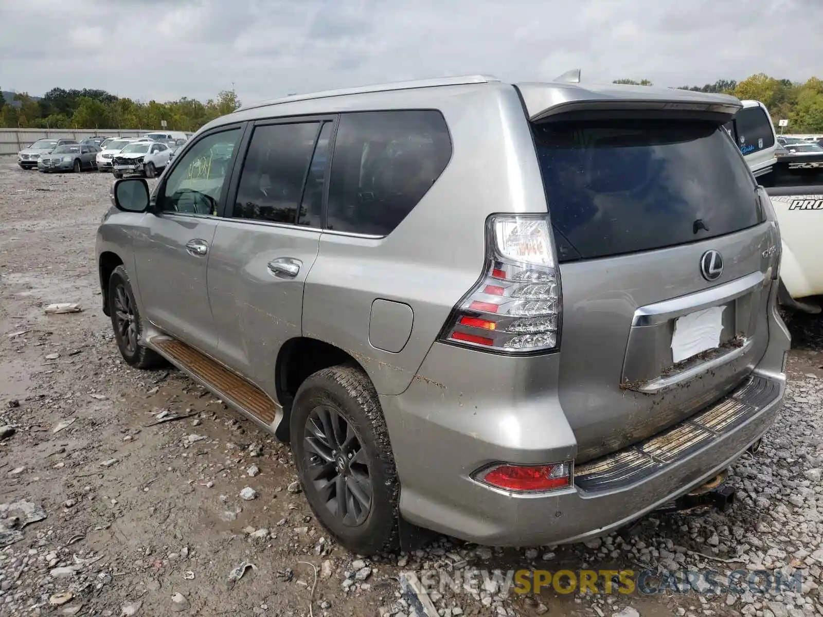 3 Photograph of a damaged car JTJAM7BX3L5259033 LEXUS GX 2020